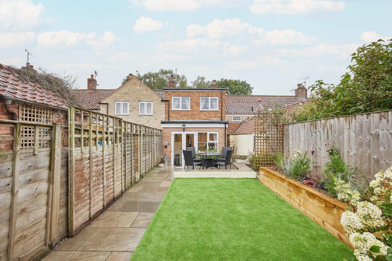 Host & Stay - Willow Cottage Helmsley Exterior foto